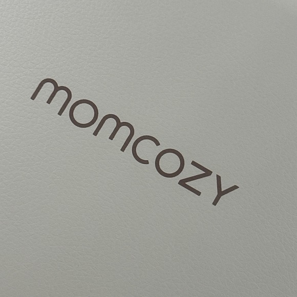 Momcozy Mobile Flow  Hands-Free Breast Pump - Open Box - Picture 4 of 16